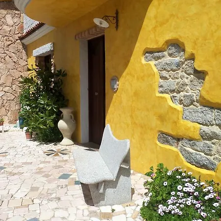 La Taverna Del Gufo Bed & Breakfast Sarule